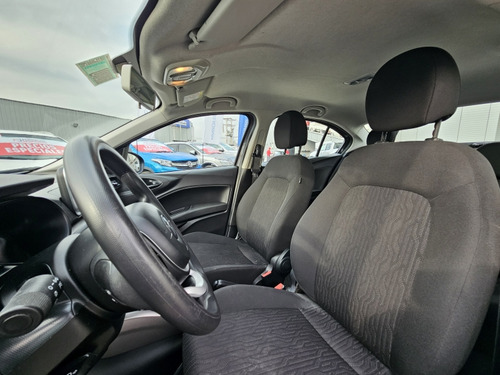 Fiat Cronos CRONOS DRIVE 1.8 AT
