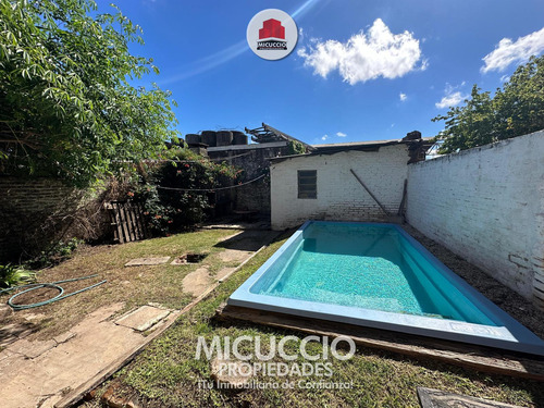 Casa En Venta, Mateo Gelves 675, Escobar, A Metros Del Centro