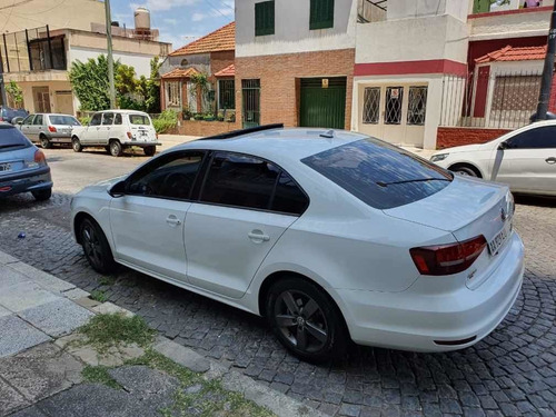 Volkswagen Vento 2017 1.4 Comfortline 150cv At