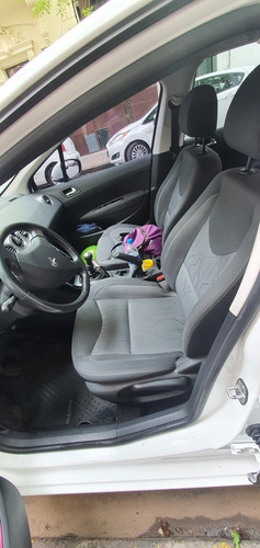 Imagen 13 de 16 de Peugeot 408 2017 1.6 Active 115cv