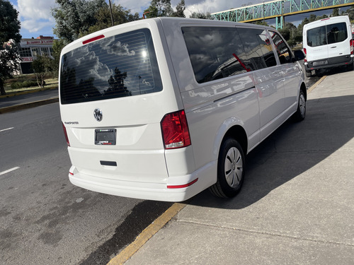 Volkswagen Transporter 2.0 Pasajeros Mt 140 hp