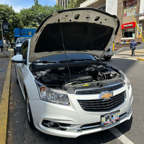 Imagen 10 de 10 de Chevrolet Cruze 2015