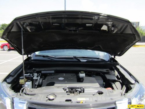 Nissan Pathfinder Exclusive