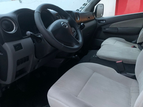 Imagen 14 de 15 de Nissan Urvan 2.5 15 Pas Amplia Aapack Seg Mt 2016