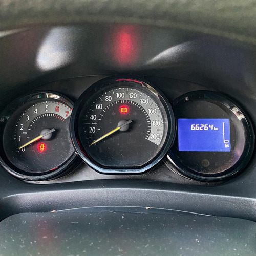 Imagem 9 de 15 de Renault Sandero Expression 1.6 Prata 2019