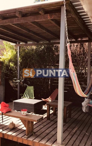 Imagen 19 de 24 de Casa En Pinares A La Venta