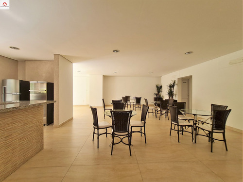 Imagem 26 de 30 de Praia Das Pitangueiras - Calçadão - Guarujá - 3 Dormitórios (1suíte) - Sala Para 3 Ambientes - Varanda Gourmet - 2 Banheiros - Vista Para O Mar - Ap05789 - 69289396