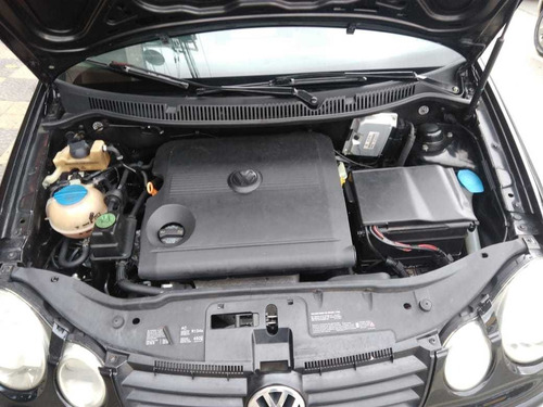 Polo Sedan 2005 1.6 Total Flex 4p Preto