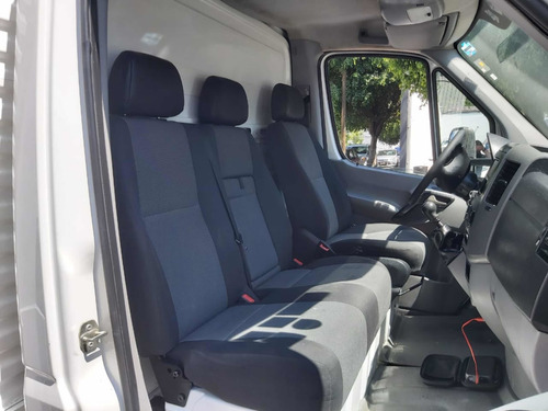 Imagen 10 de 15 de Volkswagen Crafter 2015 Plataforma