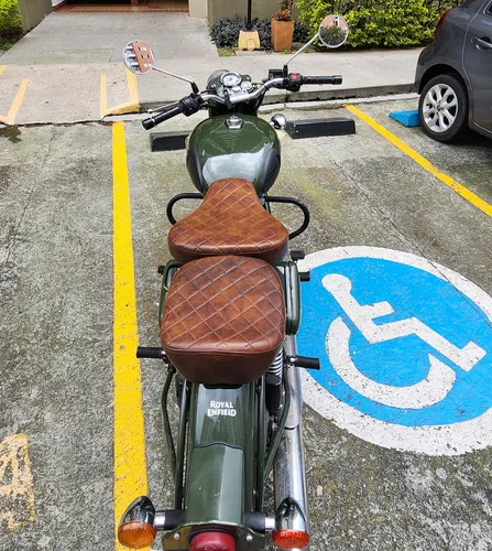 Royal Enfield Classic 500