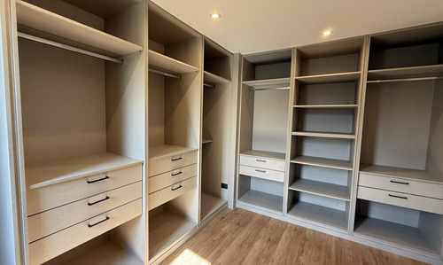 Casa En Castores Con El Mejor Acceso A Guardia Y Club House!