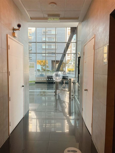 Imagen 13 de 21 de Oficina En Venta En Las Condes