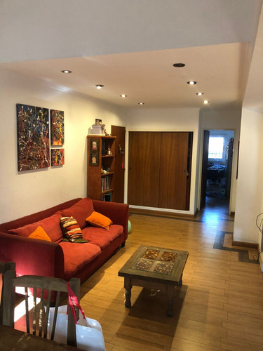 Ciudad Jardin Tipo Duplex De 4 Ambientes 2 Baños Fondo Parrilla F: 9598