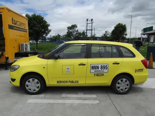 Taxi Skoda Fabia Combi, Taxis Libres Automóvil Modelo 2015.