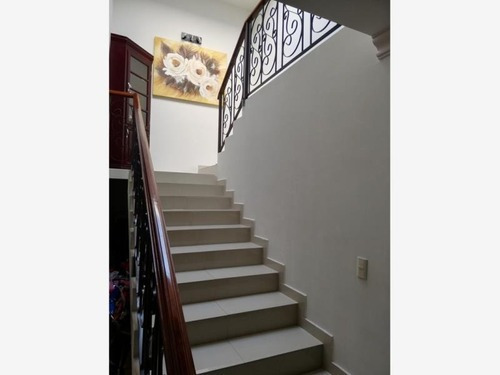 Casa Sola En Venta Fracc. Los Cedros Residencial