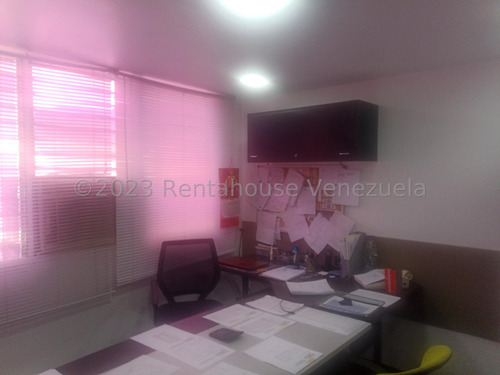 Sabana Grande. Tipo Estudio U Oficina. Excelente Ubicación. Cmd 24-15778