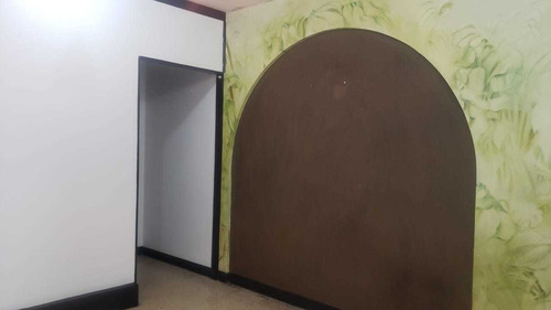 Apartamento Local Barrio San Bosco-hospital Se Alquila