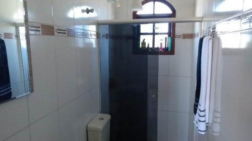 Imagem 6 de 14 de Linda Casa Itanhaém Ld Praia 1.5km Do Mar Piscina 2suítes.