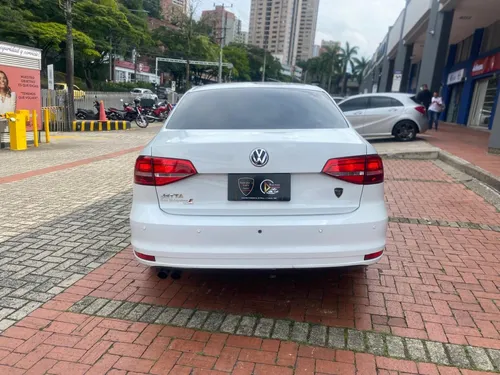 Volkswagen Jetta Vi 2.5 Highline
