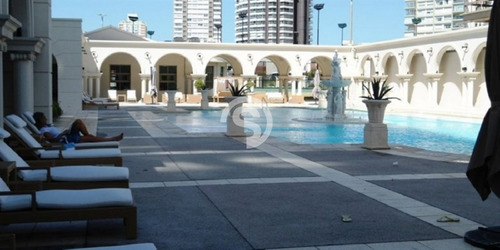 Apartamento Ubicado En Playa Brava- Ref: 3974