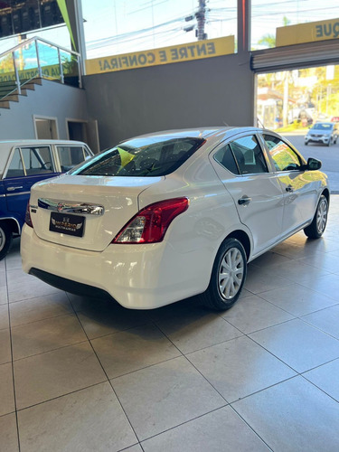 Nissan Versa V-Drive 1.0