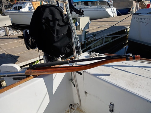 Velero J24