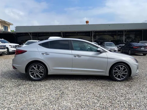 Hyundai Elantra 2.0 Limited Tech Navi At