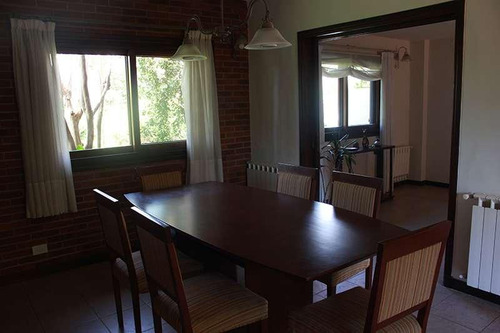 Excelente Casa A La Venta En Barrio San Jorge Village.