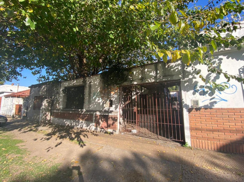 Imagen 2 de 3 de Casa - Villa Lynch