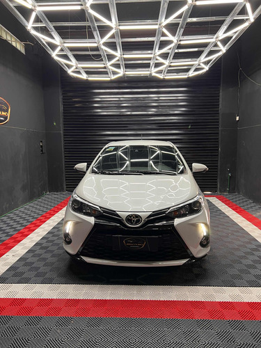 Toyota Yaris 1.5 107cv Xls Cvt