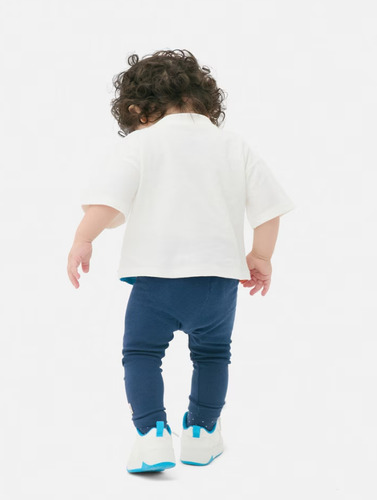 Set De Camiseta Y Pantalon Azul De Mickey Mouse & Friends