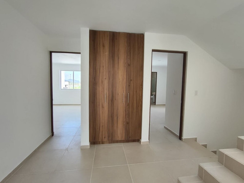 Casa En Venta En Cañadas Del Arroyo