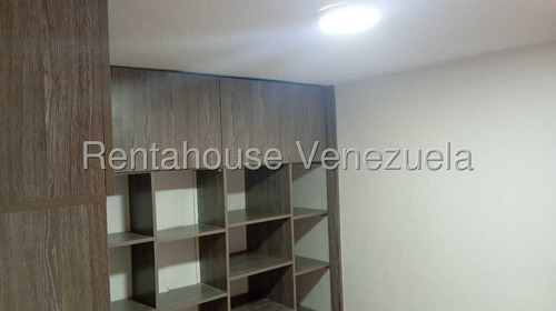 Apartamento En Venta En La Candelaria Cda 25-17431 Yf