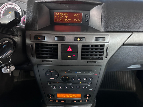 Chevrolet Vectra 2.0 MPFI GT-X HATCH 8V FLEX 4P MANUAL