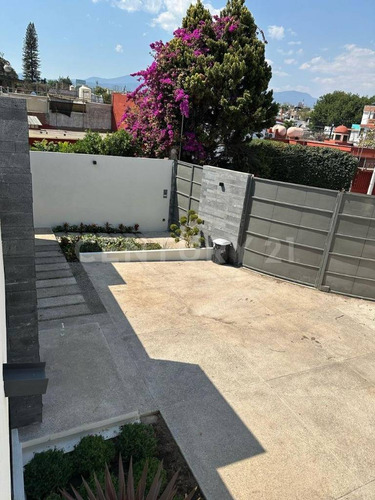 Venta De Casa En Col. Jacarandas Excelente Ubicacion Cerca De Plan De Ayala.
