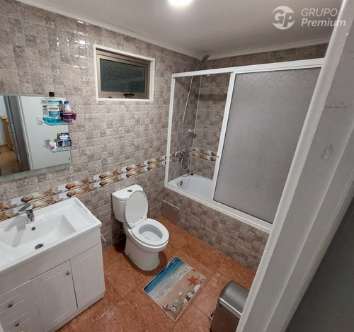 Casa De 2 Pisos En Venta De 4 Dorm 2 Baños En Calera