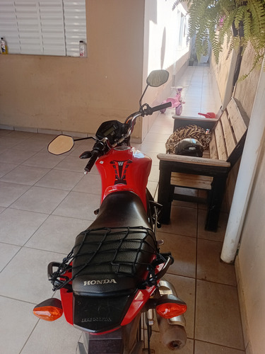 Fan 125 Pouco Usada Injeção Eletrônica Único Dono.