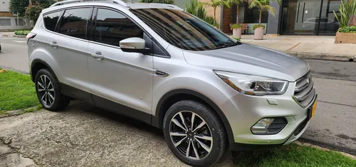 Ford Escape 2.0 Titanium