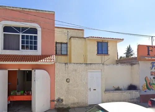 Sg- Casa En Recuperacion Bancaria En Fuente Del Descanso, Fraccionamiento Fuente, Durango.