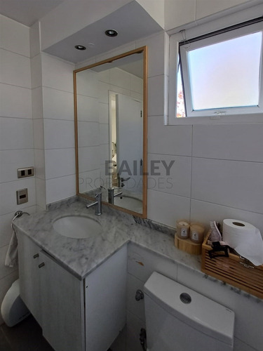 Casa En Venta De 4 Dorm. En Concón