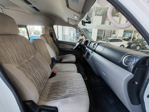 Nissan Urvan 2.5 15 Pas Amplia Aapack Seg Mt