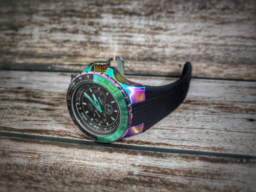 Reloj Invicta Aviator 37033 Edición Especial Iridiscente Color Del Fondo Negro Color De La Correa Negra Color Del Bisel Negro
