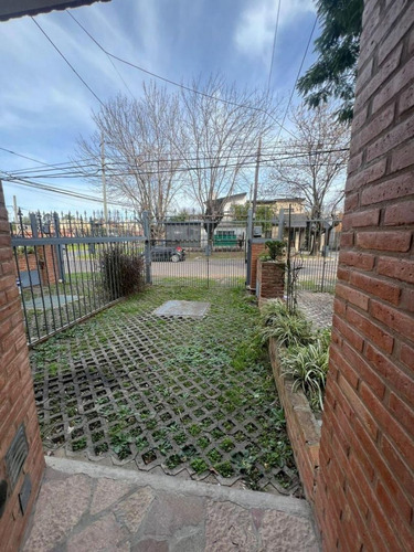 Triplex 4 Ambientes En Venta Muñiz - Patio Cochera Apto Credito