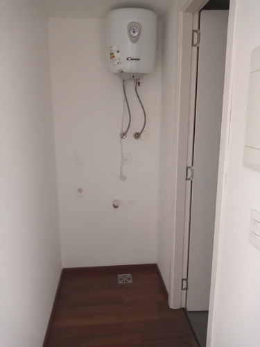 Aprhor Vende O Alquila Apto De 1 Dormitorio Al Frente Garage