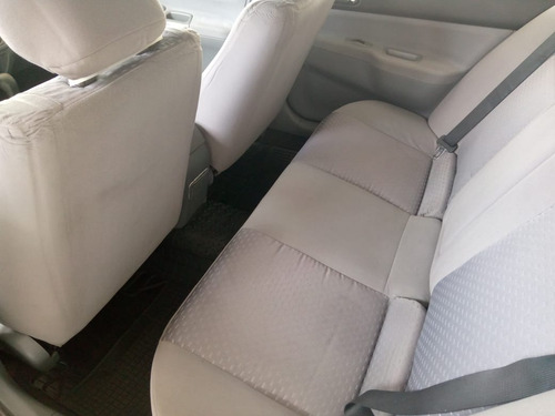 Imagen 6 de 8 de Mitsubishi Lancer 1.6