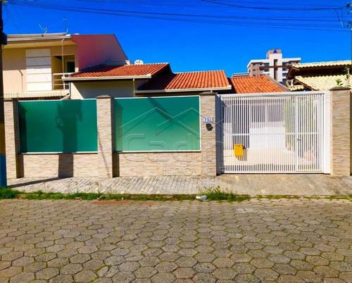 Imagem 1 de 10 de Casas - Ref: V518