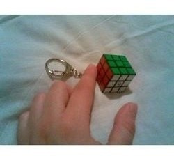 Imagen 2 de 3 de Llavero Cubo Magico Rubiks, Original Ideal Destreza Mental