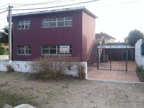 Local Prox Alvear Y Gestido, Zona Colegios