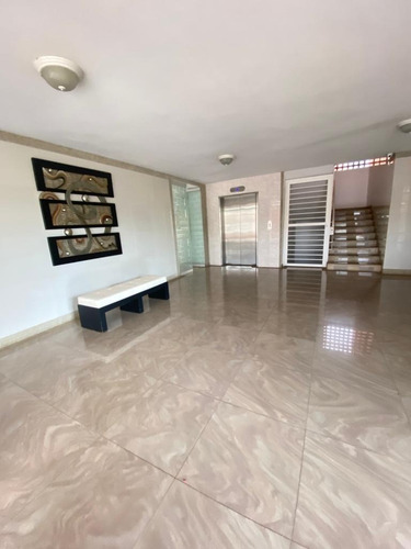 Imagen 21 de 29 de Bello Y Cómodo Apartamento Tipo Estudio En Residencias Los Arrayanes En Villa Granada, Puerto Ordaz
