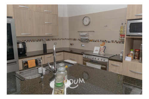 Imagen 9 de 30 de Casa En Miravalle. 4 Habitaciones, 160 M²